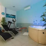 Ema בית הארחה 3*