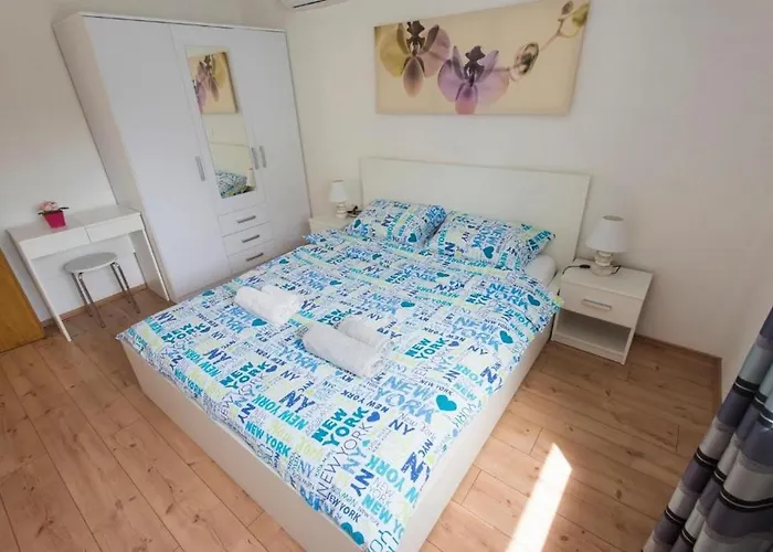 Ema Gæstehus 3*